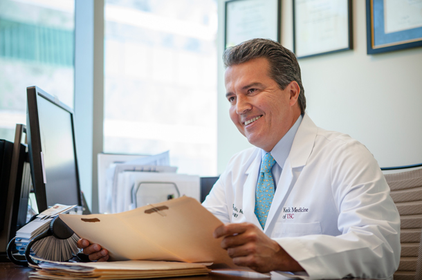 Rene Sotelo is known throughout Latin America as a leader in the use of robotic surgery to treat urologic cancers and benign conditions.
