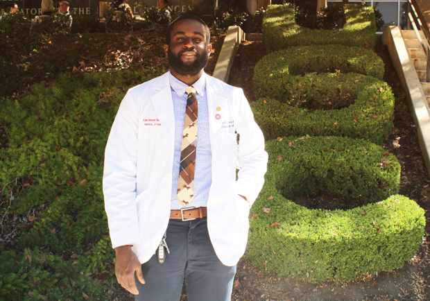 Djani Robertson, a first-year medical student at the Keck School of Medicine of USC, was a 2014 Bridging the Gaps participant during his time as an undergraduate student at Rutgers.