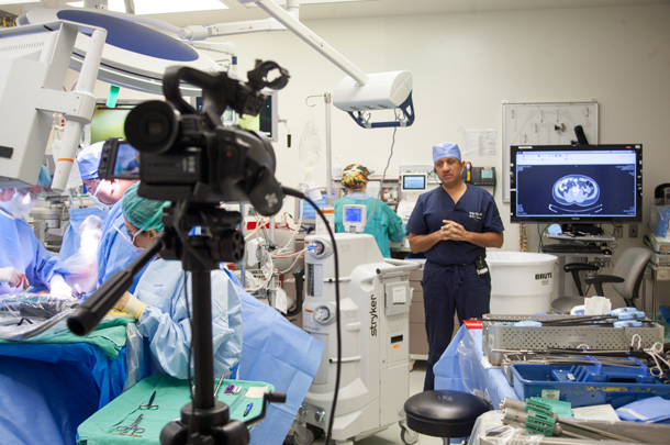 Inderbir S. Gill, MD, talks about a surgery he had just completed during a live surgical event broadcast from Keck Hospital.