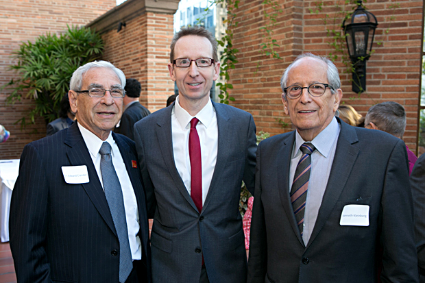 Keck Medicine of USC Department of Medicine Chairman Edward Crandall, left, with USC Provost Michael Quick and UKRO founder Kenneth Kleinberg. (Photo/Bryan Beasley)