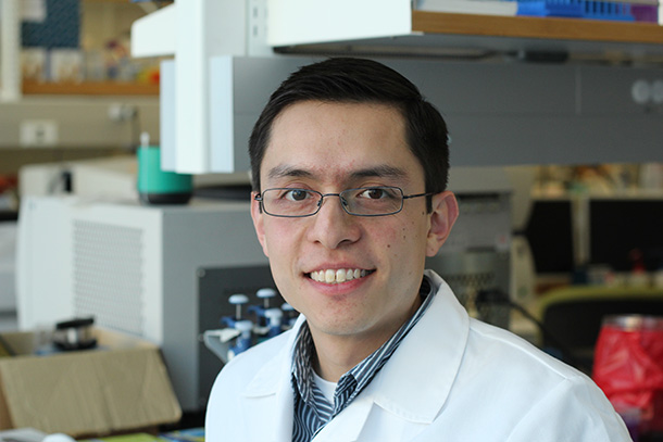 Ismael Fernández-Hernández is one of 11 Mexican postdoctoral fellows at USC.
