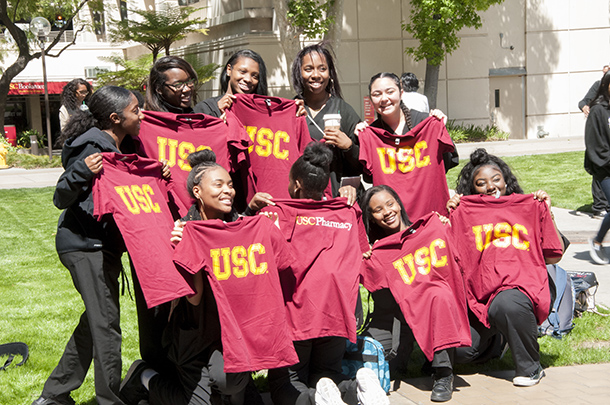USC School of Pharmacy’s annual High School Career Day on April 15, 2016, brought approximately 140 students to campus from local Title 1 schools to learn about careers in the health professions.