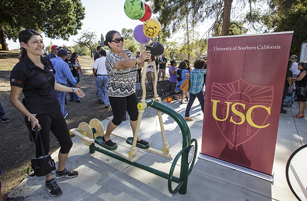 The Hazard Park Recreation Center and Keck Medicine of USC have teamed up to offer a weekly walking group beginning March 16. 