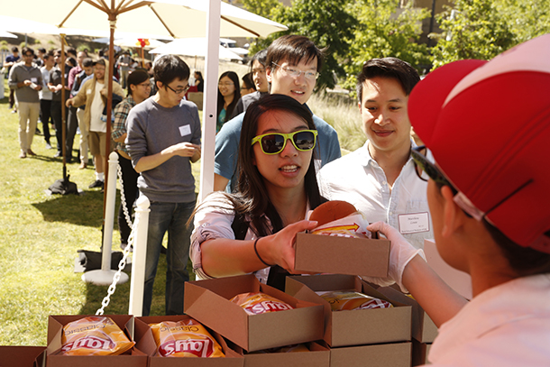 Students from the Keck School of Medicine of USC line up to receive an In-N-Out lunch as part of the Keck School’s Student Appreciation Luncheon, held March 29 on the Broad Lawn.