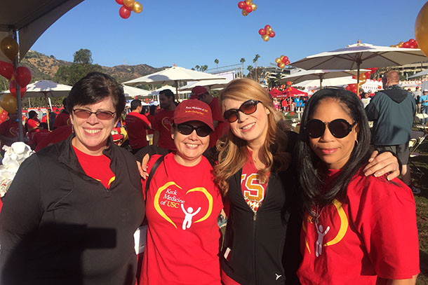 Keck Medicine of USC administrators and employees joined the American Heart Association’s annual 5K walk on Sept. 23.