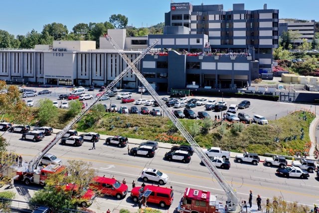 To thank health care workers for their efforts in response to the COVID-19 pandemic, police and fire teams from the city of Glendale offered a drive-by salute on April 15.