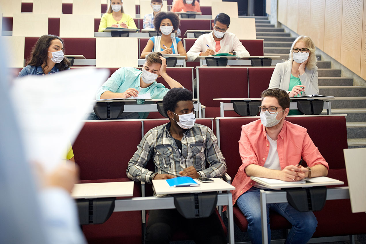 USC is requiring all people, regardless of vaccination status, to wear masks indoors, announced in a July 15 memo.